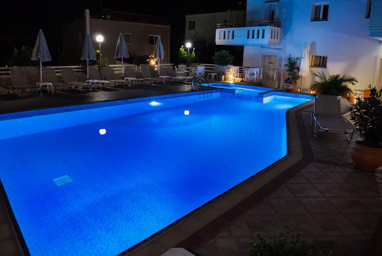 Sofia Apartments อัลมีรีดา ภายนอก รูปภาพ
